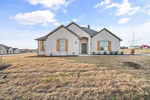 101 Fountain Grass Ct, Joshua, TX 76058
