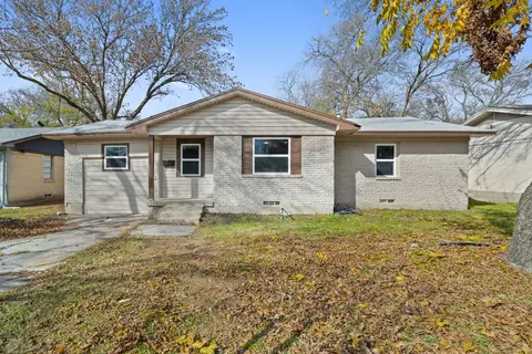 1523 Andrew St, Mesquite, TX 75149