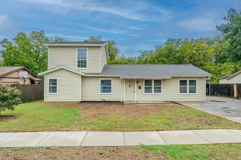 3505 Glenda St, Haltom City, TX 76117