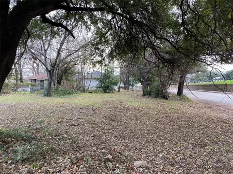 2210 Jordan St, Dallas, TX 75215