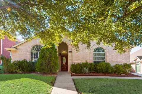 1211 Bold Forbes Dr, Grand Prairie, TX 75052