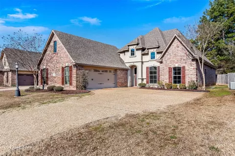 520 Dogwood South Ln, Haughton, LA 71037