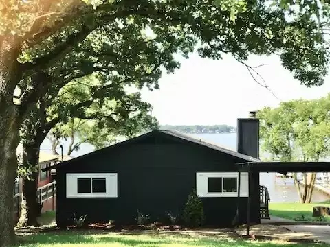 225 Admiral Dr, Gun Barrel City, TX 75156