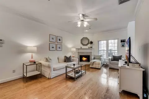 5407 Bryan St #A204, Dallas, TX 75206