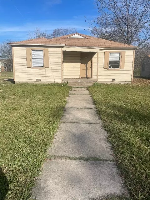 546 Loraine St, Greenville, TX 75401