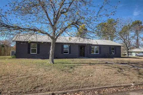 217 Lou St, Sulphur Springs, TX 75482