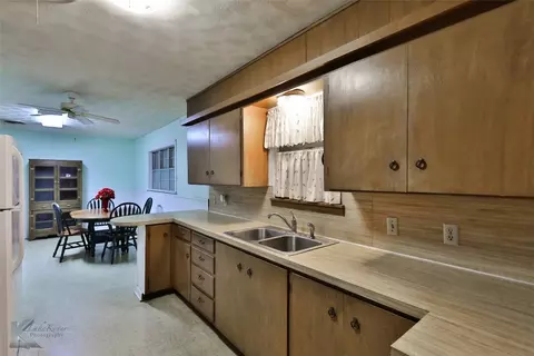 518 Ridgeway St, Clyde, TX 79510 photo 14
