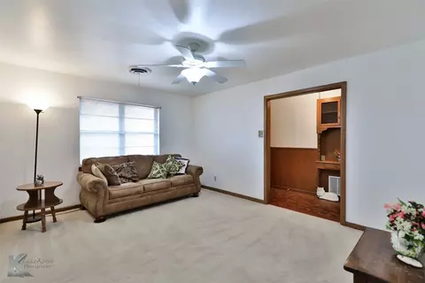 518 Ridgeway St, Clyde, TX 79510 photo 6