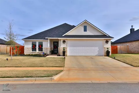 7017 Jet Stream Dr, Abilene, TX 79606