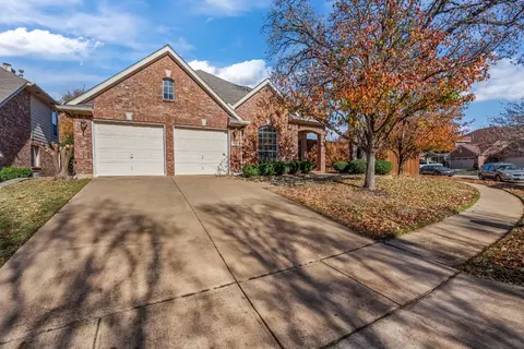 1605 Creekside Dr, Corinth, TX 76210
