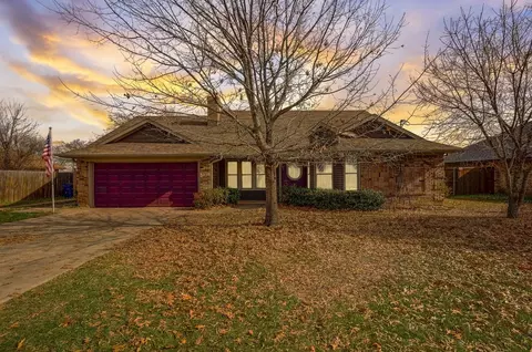 800 Keaton Rd S, Sanger, TX 76266