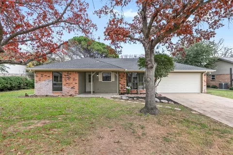 1115 Dove Hollow Rd, Granbury, TX 76048