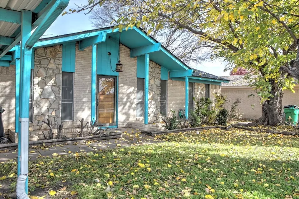 4521 Knowledge Dr, Haltom City, TX 76117 28 Photos Movoto