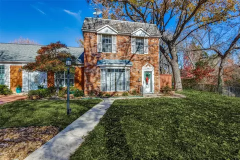 1359 Roaring Springs Rd #1359, Fort Worth, TX 76114