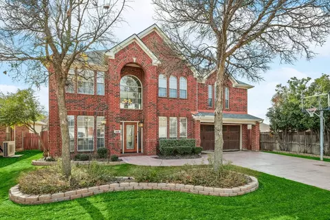 900 Stoneway Dr, Denton, TX 76210
