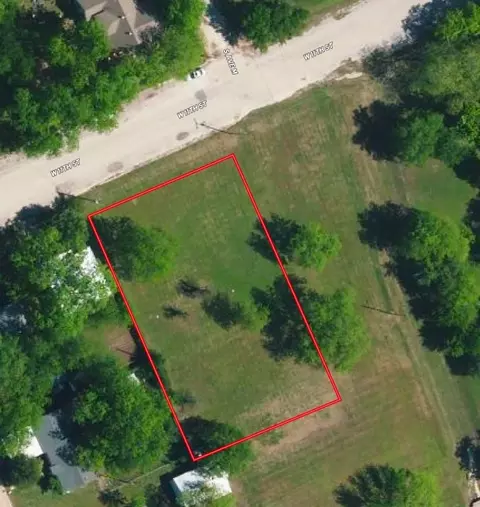 1202 W 11th St, Clifton, TX 76634