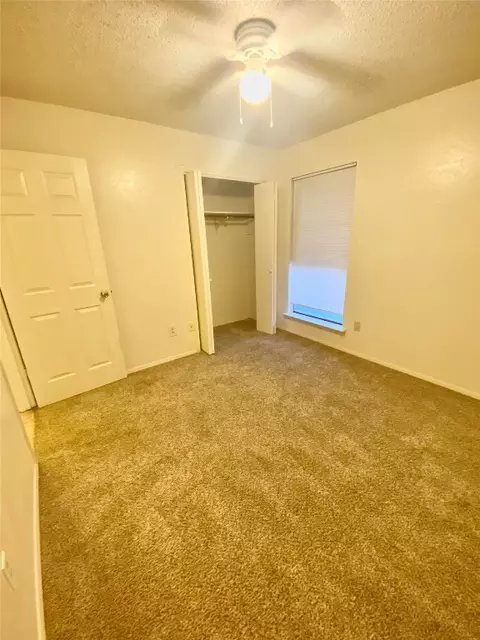 101 Roundtree Dr, Crowley, TX 76036 photo 10