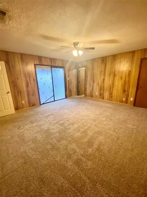 101 Roundtree Dr, Crowley, TX 76036 photo 20