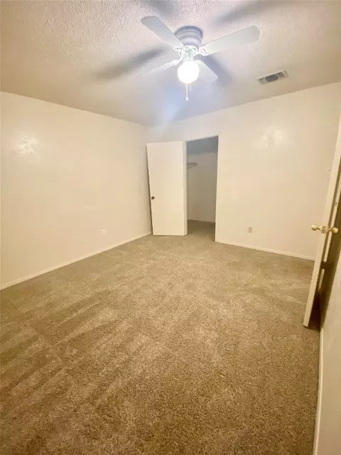 101 Roundtree Dr, Crowley, TX 76036 photo 15