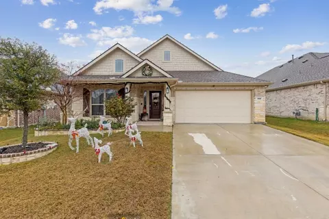 9108 Silver Dollar Dr, Fort Worth, TX 76131