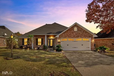 9067 Cottage Ridge Dr, Shreveport, LA 71106