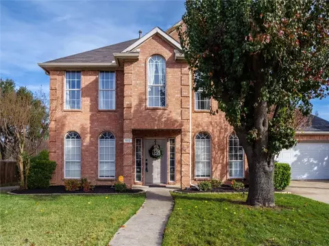 502 Castlewood Dr, Garland, TX 75040