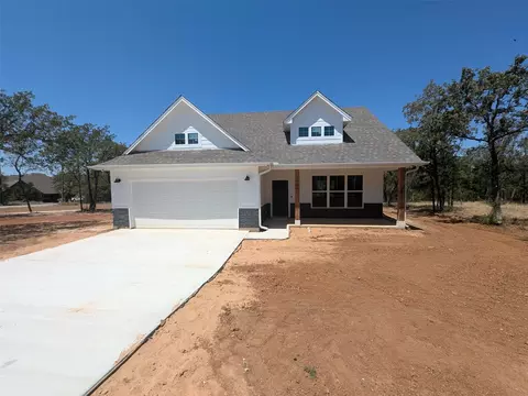 396 Jim Walter Dr, Runaway Bay, TX 76426