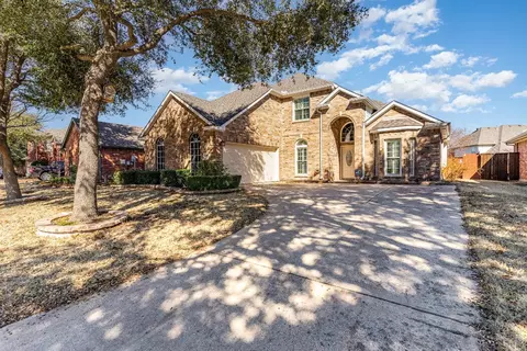 9006 Lochgreen Ln, Rowlett, TX 75089