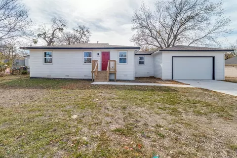 305 W Thomas, Leonard, TX 75452