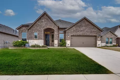 1805 Middleton Dr, Mansfield, TX 76063