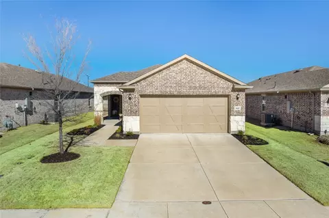 845 Hidden Eddy Dr, Mckinney, TX 75071