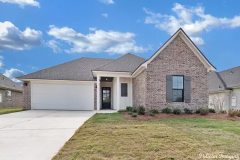 5815 Northwood Oaks Dr, Shreveport, LA 71107