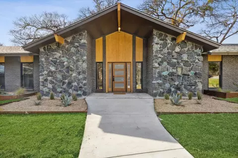 9405 Sherwood Gln, Dallas, TX 75228