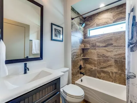 Bath - 4061 Pavonia Ln, Prosper, TX 75078 photo 3 of 3