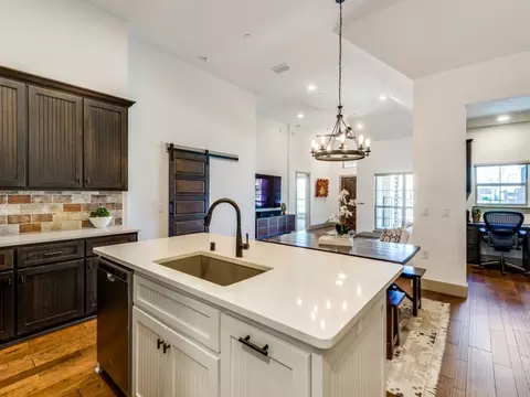 Kitchen - 4061 Pavonia Ln, Prosper, TX 75078 photo 3 of 4
