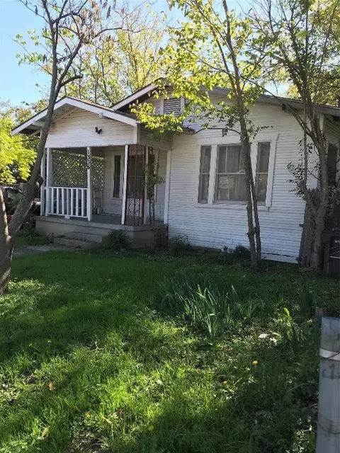 1336 E Maddox Ave, Fort Worth, TX 76104