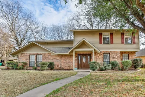 404 Aspen Rd, Gainesville, TX 76240