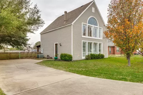 609 Torero Dr, Oak Point, TX 75068