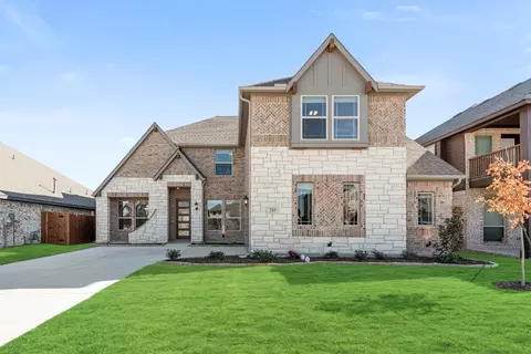 215 Clairmont Dr, Ponder, TX 76259
