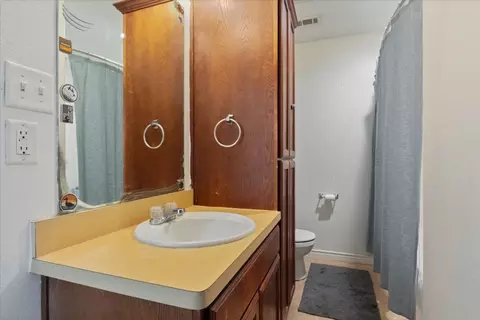 421 E Munson St, Denison, TX 75021 photo 11