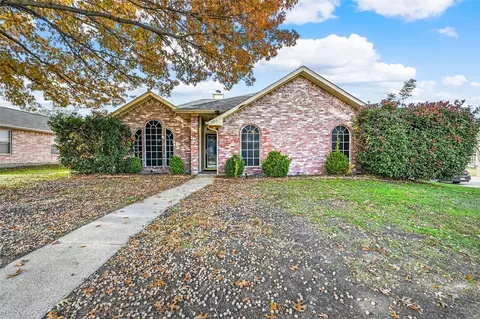 8213 Quail Glenn Ct, Rowlett, TX 75089
