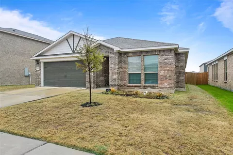 1926 Madison Dr, Seagoville, TX 75159