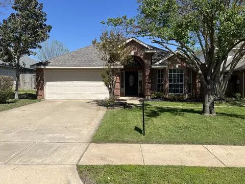 1804 Quail Holw, Grapevine, TX 76051