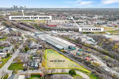 600 NE 30th St, Fort Worth, TX 76106