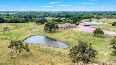 644 Bones Chapel Rd, Whitesboro, TX 76273