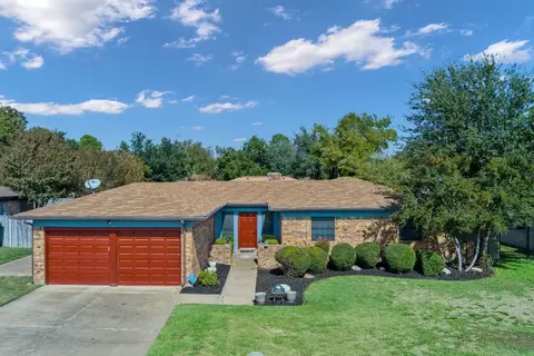 5405 Grantmont Dr, Arlington, TX 76016