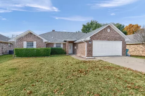 1908 Monte Cristo Dr, Sherman, TX 75092
