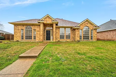 2201 Woodglen Dr, Garland, TX 75040