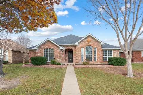 2515 Larkspur Ln, Rowlett, TX 75089