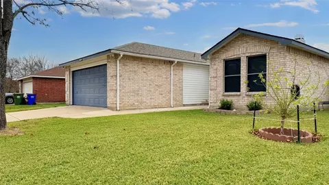 3833 Kenzie Ct, Balch Springs, TX 75180